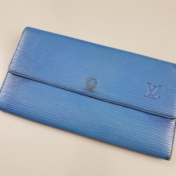 LOUIS VUITTON Vintage Epi Leather Portefeuille Sarah Wallet/Spain - Picture 1 of 16